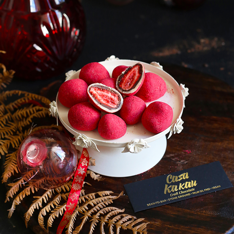 Casa Kakau Strawberries in Double Chocolate, 100g.