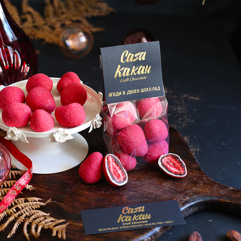 Casa Kakau Strawberries in Double Chocolate, 100g.