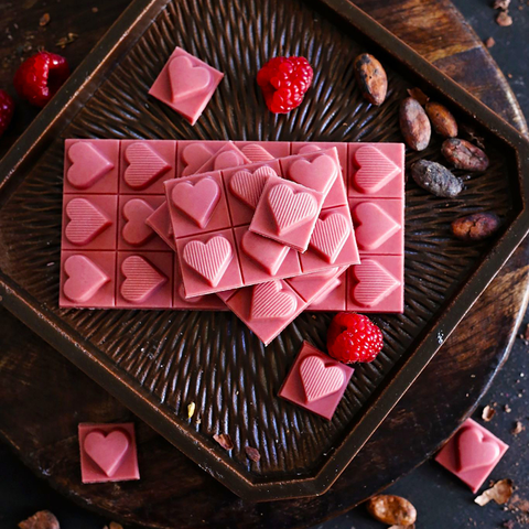 Casa Kakau Craft Bean-to-Bar Love Chocolate with Strawberries & Raspberries